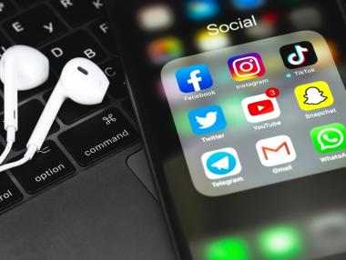 Apple маха Twitter от магазина си с приложения, твърди Мъск