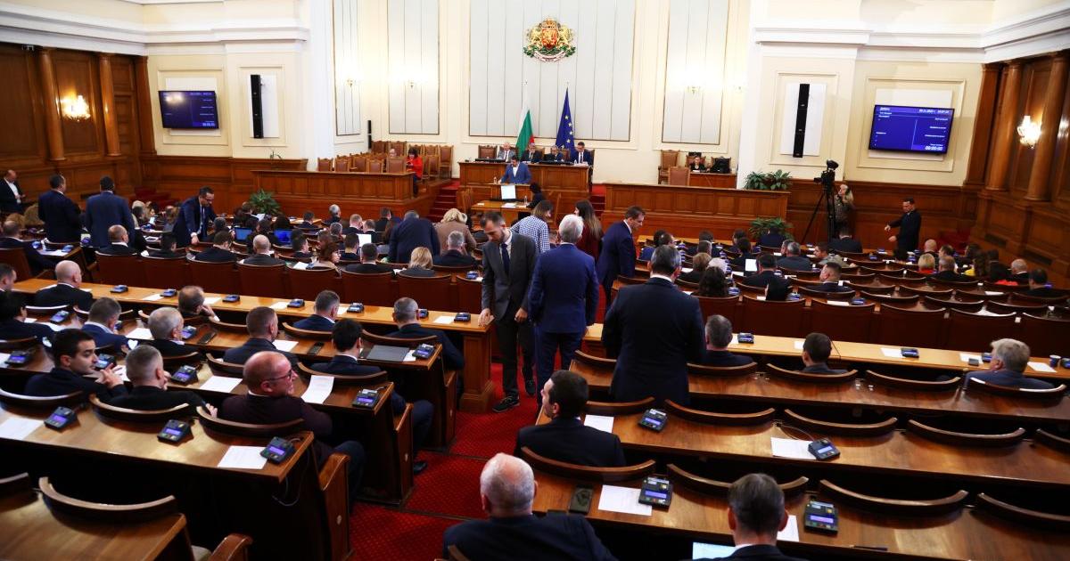 Удължаването на бюджета мина първото сито, но трудното тепърва предстоиДепутатите