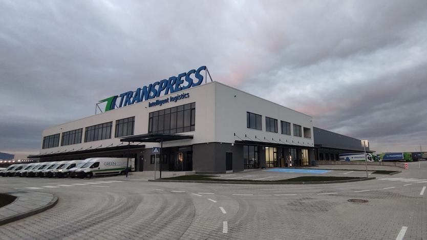 „Транспрес“ откри логистичен център „без аналог“ за 16 млн. лв. в България