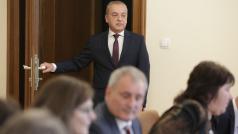 Служебният кабинет даде тримесечна отсрочка на  Лукойл Нефтохим да изнася за