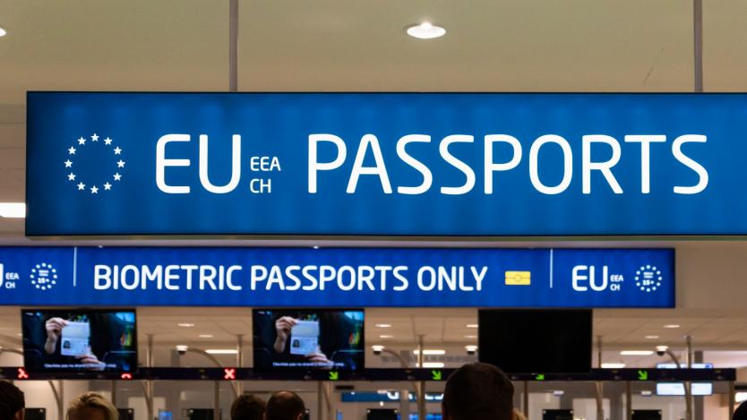 Вечерни новини: България извън Шенген; Кабинетът временно разреши износа на „Лукойл“
