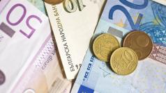 България и еврото Бюджет и финансиБанките в България чакат политиците