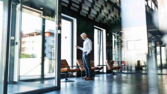 Преобразяване на офисите: По-малко бюра, повече място за социализация