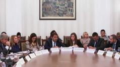 Нова работна група ще решава колко пари точно трябва да