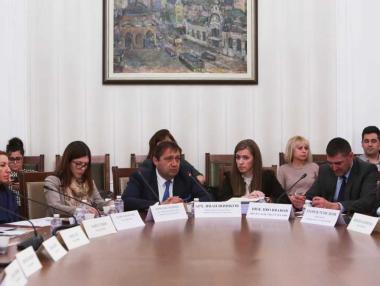 Поредна работна група ще решава за парите на пътните строители