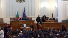 Народното събрание реши да изпрати военна помощ на Украйна след