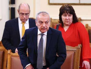 Служебният кабинет предлага 770 лв. минимална заплата