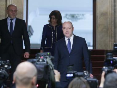 Вечерни новини: ГЕРБ показа кабинета си; Еврозоната пести милиони на България