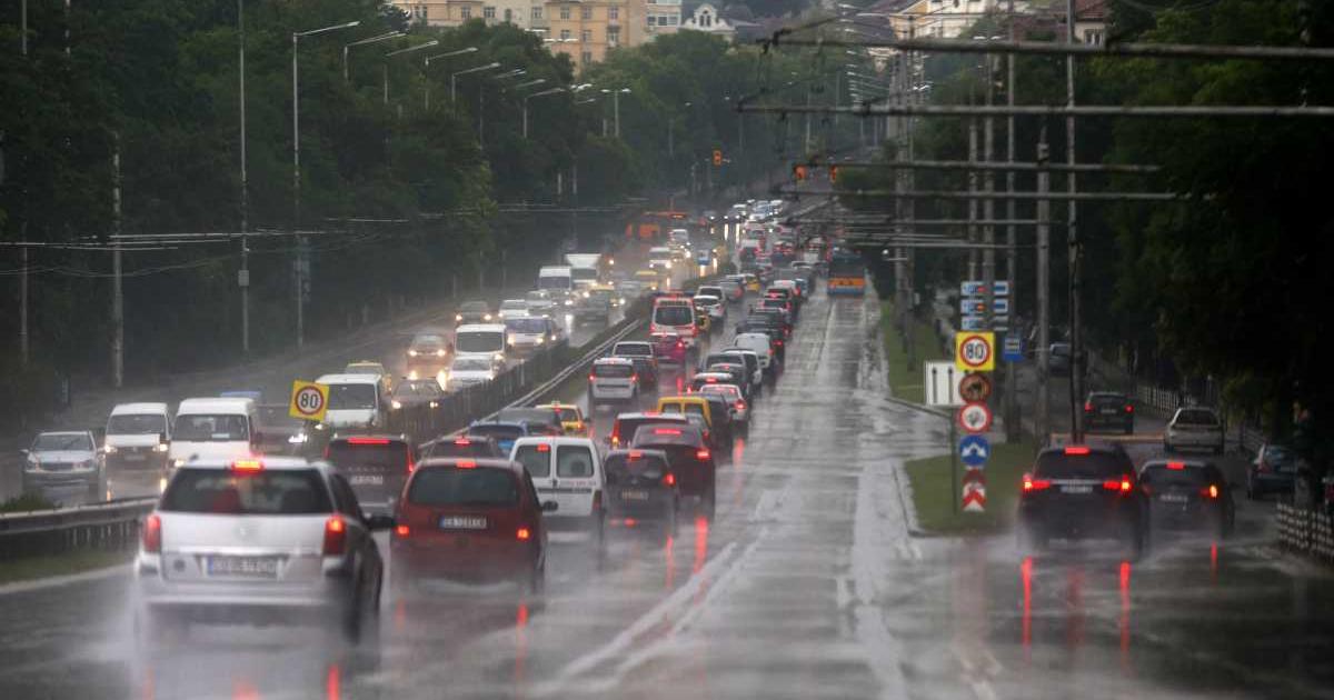 След като няколко поредни месеци България бе лидер по продажби