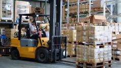 Производственият спад в еврозоната се забавя тъй като проблемите във