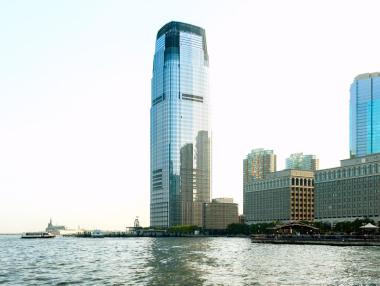 Goldman Sachs планира да съкрати 4000 души