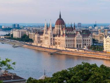 Трънливият път на унгарския план за възстановяване