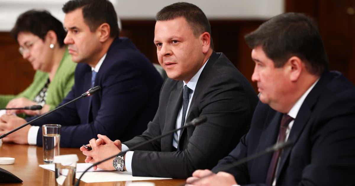 Лукойл Нефтохим“ е превела 90 млн. лв. авансов корпоративен данък