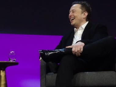 Мъск търси „някой достатъчно глупав“ да го замести в Twitter