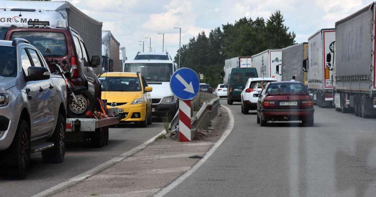 От 1 януари 2023 г. собствениците на леки превозни средства