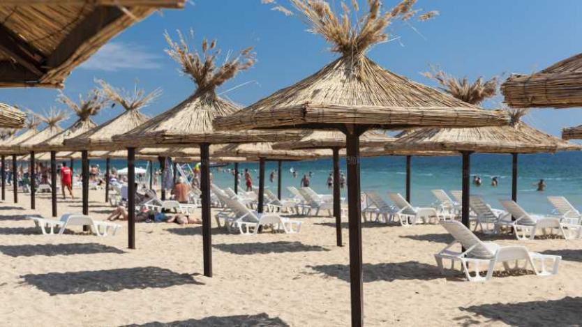 Министерство на туризма готви тайни търгове за наем на плажове