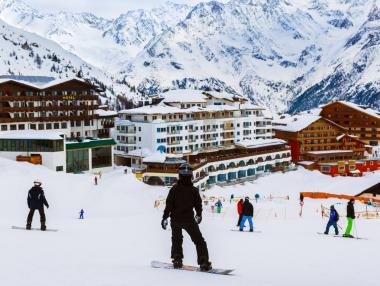 Най-известните зимни курорти в Европа вдигнаха цените с поне 10%