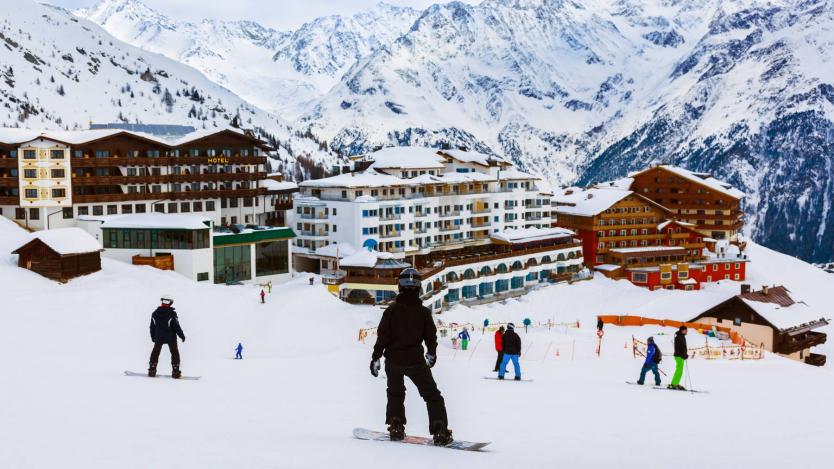 Най-известните зимни курорти в Европа вдигнаха цените с поне 10%