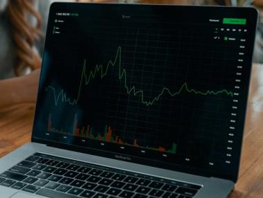 Акциите на Apple и Tesla се сриват заради Covid вълната в Китай