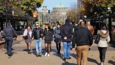 Едва 9 от българите са положително настроените за икономиката на