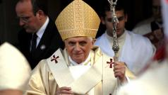 Християнският свят се разделя с бившия папа Бенедикт XVI Той