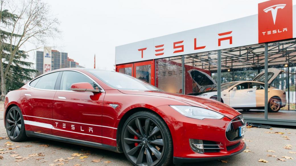 Tesla обяви рекордни продажби