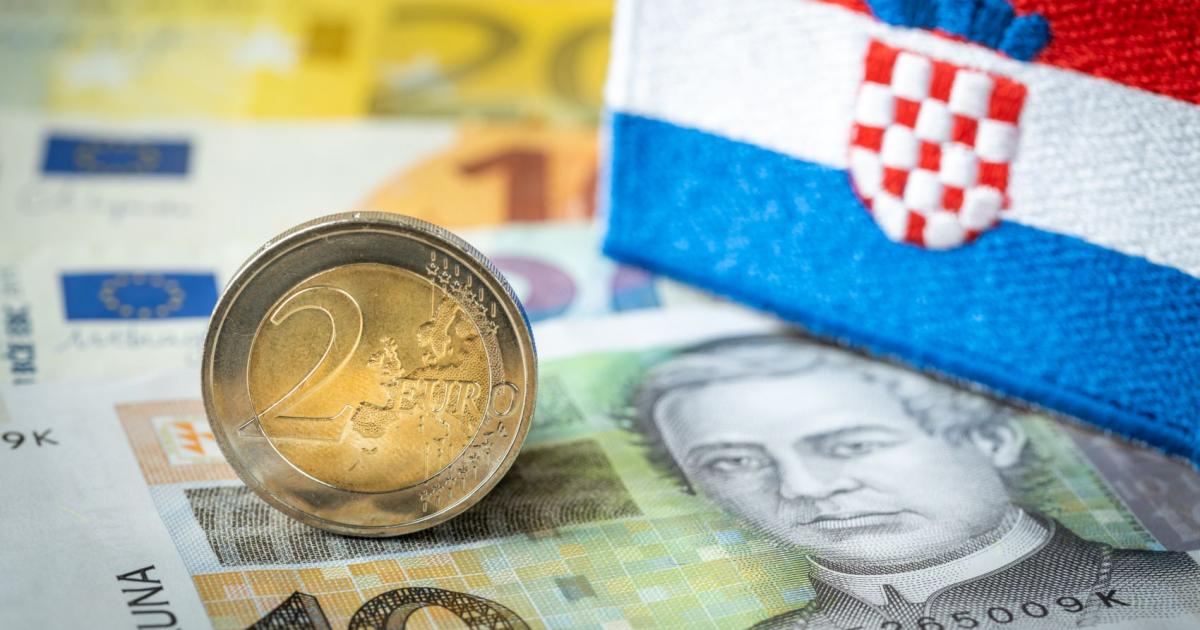 Три дни след официалното въвеждане на еврото като национална валута