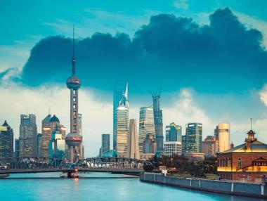 Защо Tesla и Apple затъват заради Китай