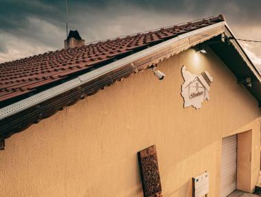 „Да развием бизнес тук, не в чужбина“: Двама братя и тяхното ателие в с. Окорш