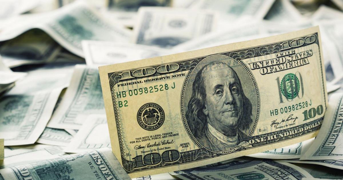 Щатският долар достигна до почти едномесечен връх спрямо еврото и