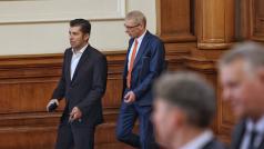 Законопроект предвижда отнемането от Лукойл на терминала Росенец Депутати от Демократична