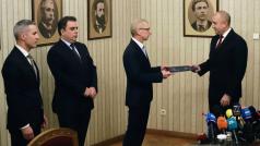 Номинираният за премиер от Продължаваме промяната акад Николай Денков върна