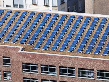 „Елхим-Искра“ разработи индустриална батерия, подходяща за ВЕИ