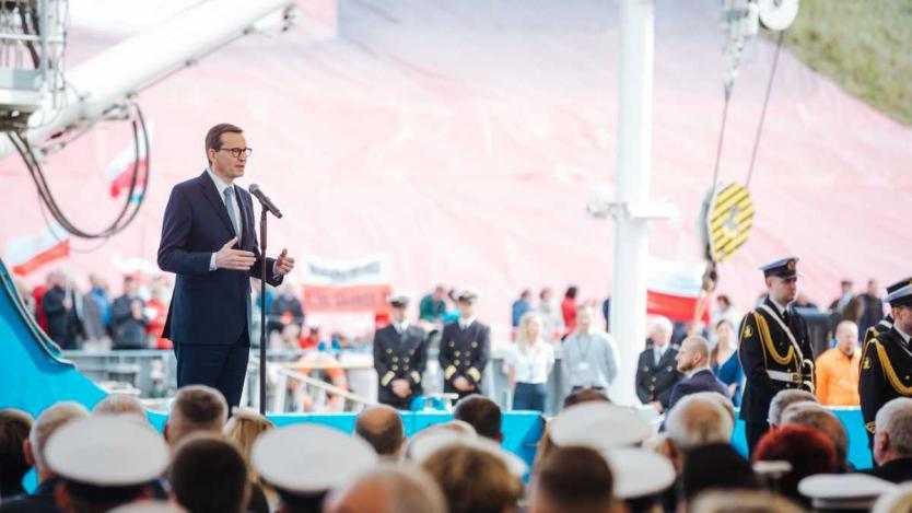  Полският министър председател: Изборът на еврото налива масло в огъня 