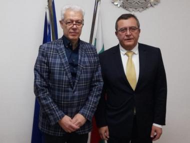 Бизнесът търси кадри от училищата