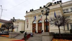 България е изправена пред плитка и краткотрайна рецесия през зимата