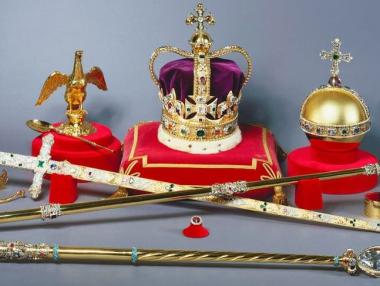 Венецът на имперската държавност