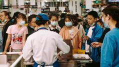 Внезапното повторно отваряне на Китай ще даде тласък на закъсалата