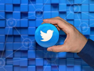 Twitter вдига цената на синята отметка за Android потребителите