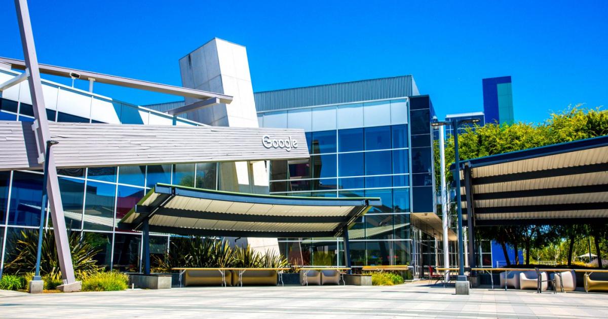 Компанията майка на Google – Alphabet Inc – съкращава около