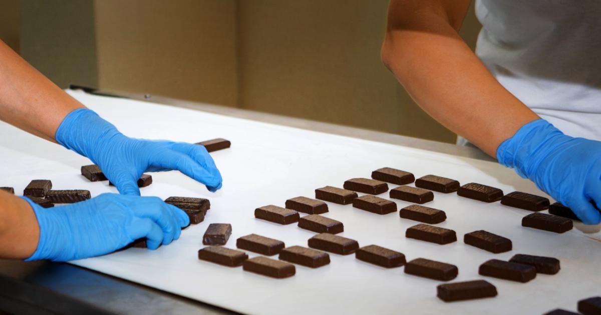 Една от най-големите гръцки компании за производство на шоколад и