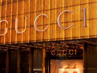 Провинциалното момче, което изгради империя от луксозни марки