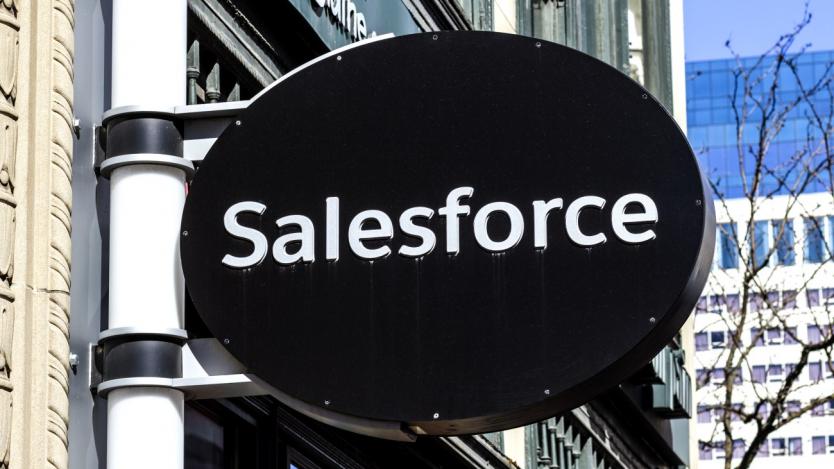 Един от най-големите активистки фондове влиза в Salesforce