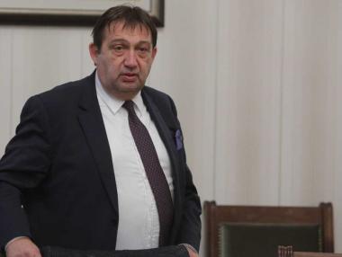 Шишков се закани вече да издава актове за незаконно строителство
