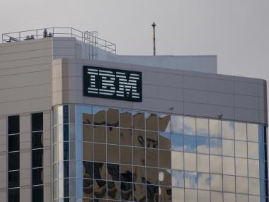 IBM започва съкращения на служители
