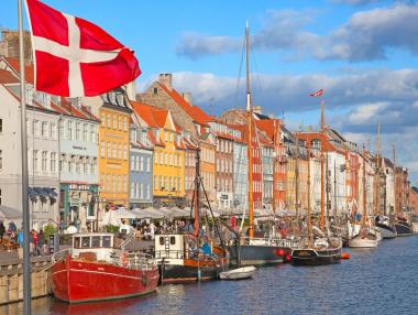 Дания премахва един почивен ден, за да стимулира икономиката