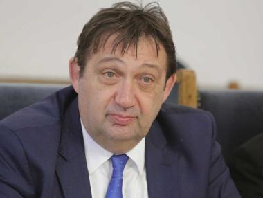 „За да не се губи темпо“: Кабинетът дава 776 млн. лв. за ремонт и строителство на пътища