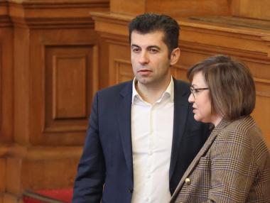 Предизборно депутатите направиха минималната заплата 50% от средната