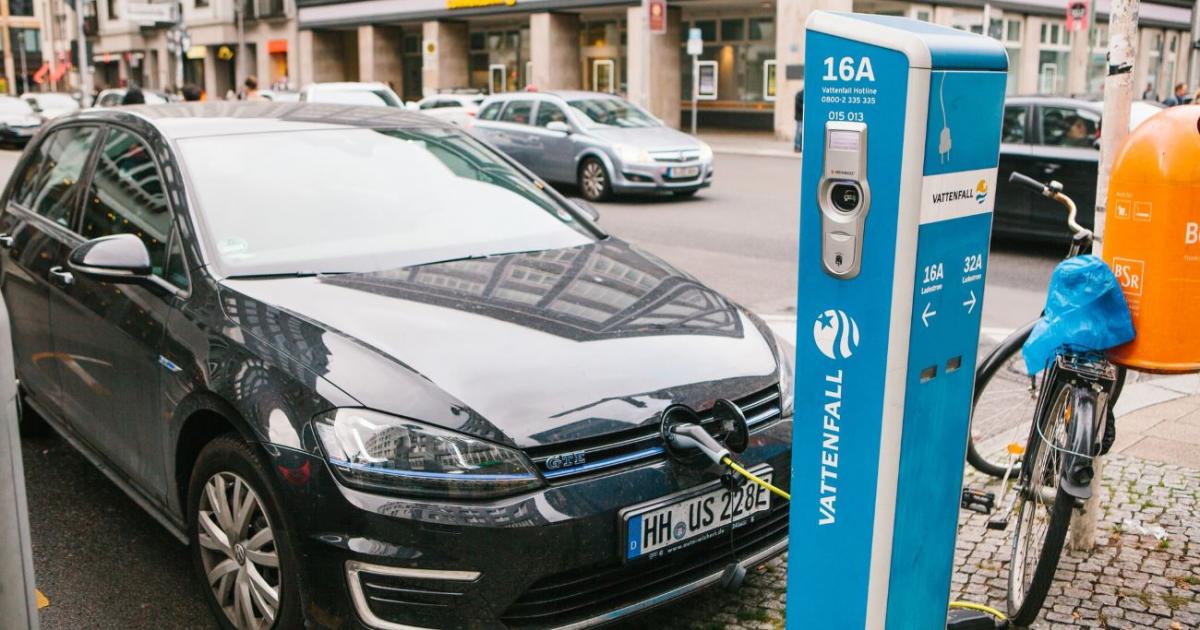 Групата на Volkswagen отказва да свали цените на електромобилите си.