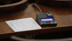 В предпоследния ден от своя живот 48 ото Народно събрание успя